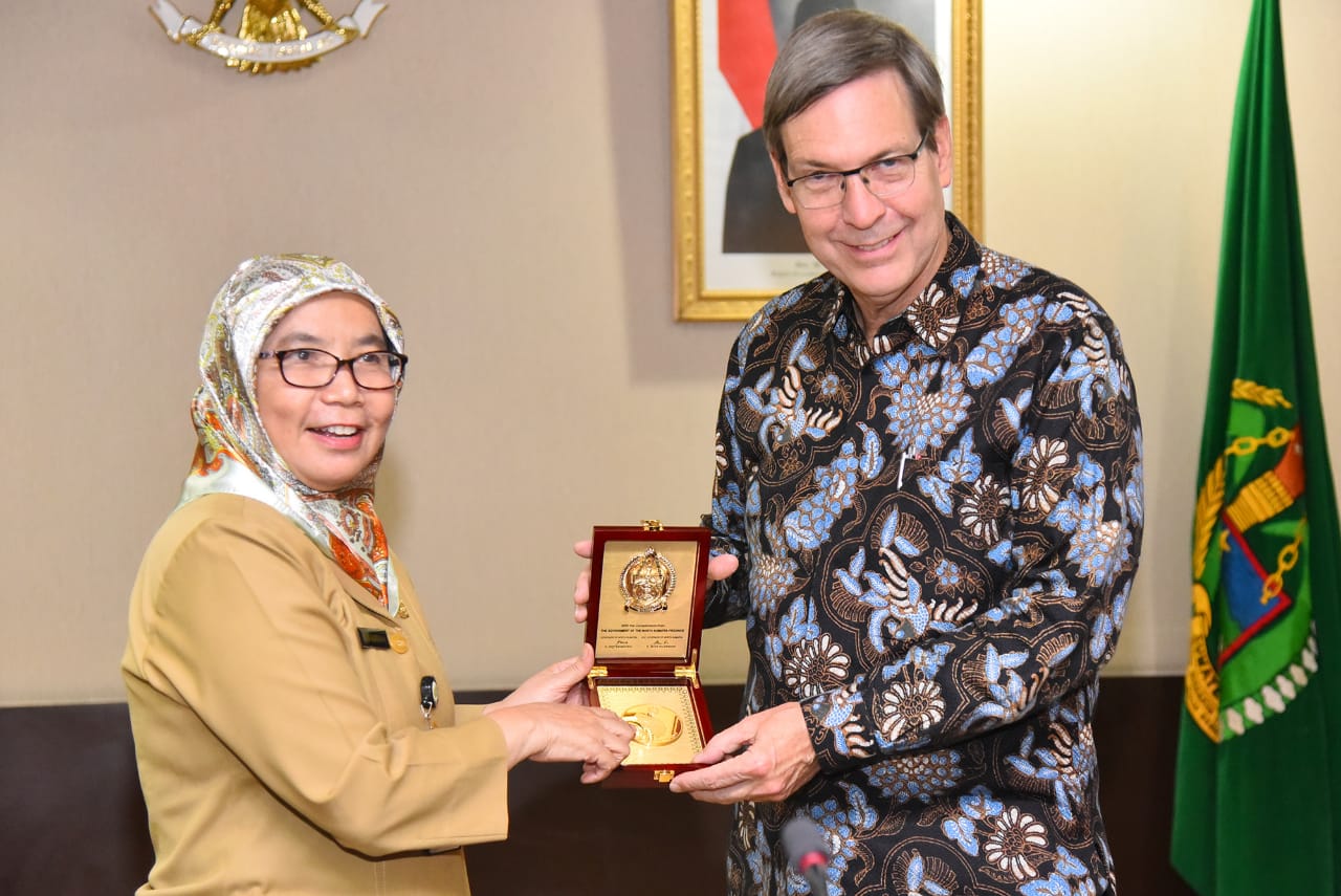 Dubes Kanada Tertarik Perkembangan Ekonomi Sumut